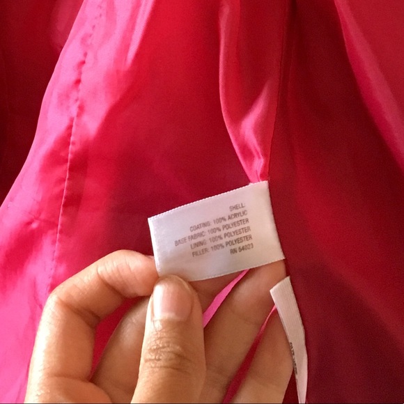 Adorable Raspberry Puffer - Picture 5 of 6